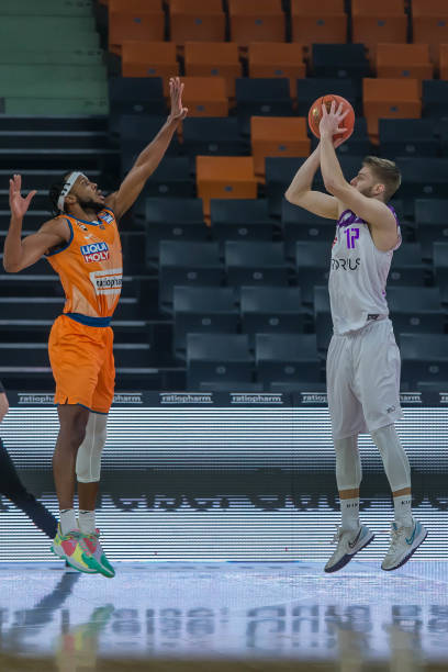 我可以帮你 我可以帮你