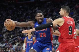 多位教练在 多位教练在